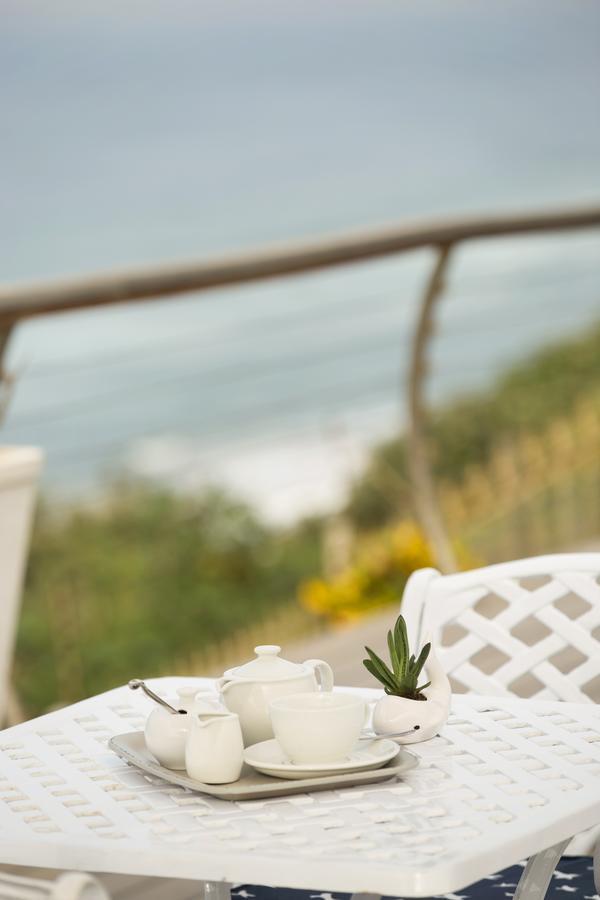 Ocean Hideaway Bed And Breakfast 아만짐토티 외부 사진